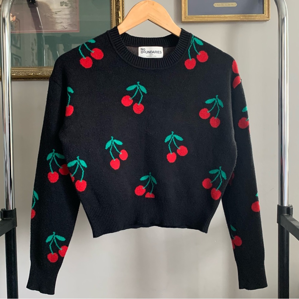 Cherry Crew Neck Sweater in Black No Boundaries XS Retro Style